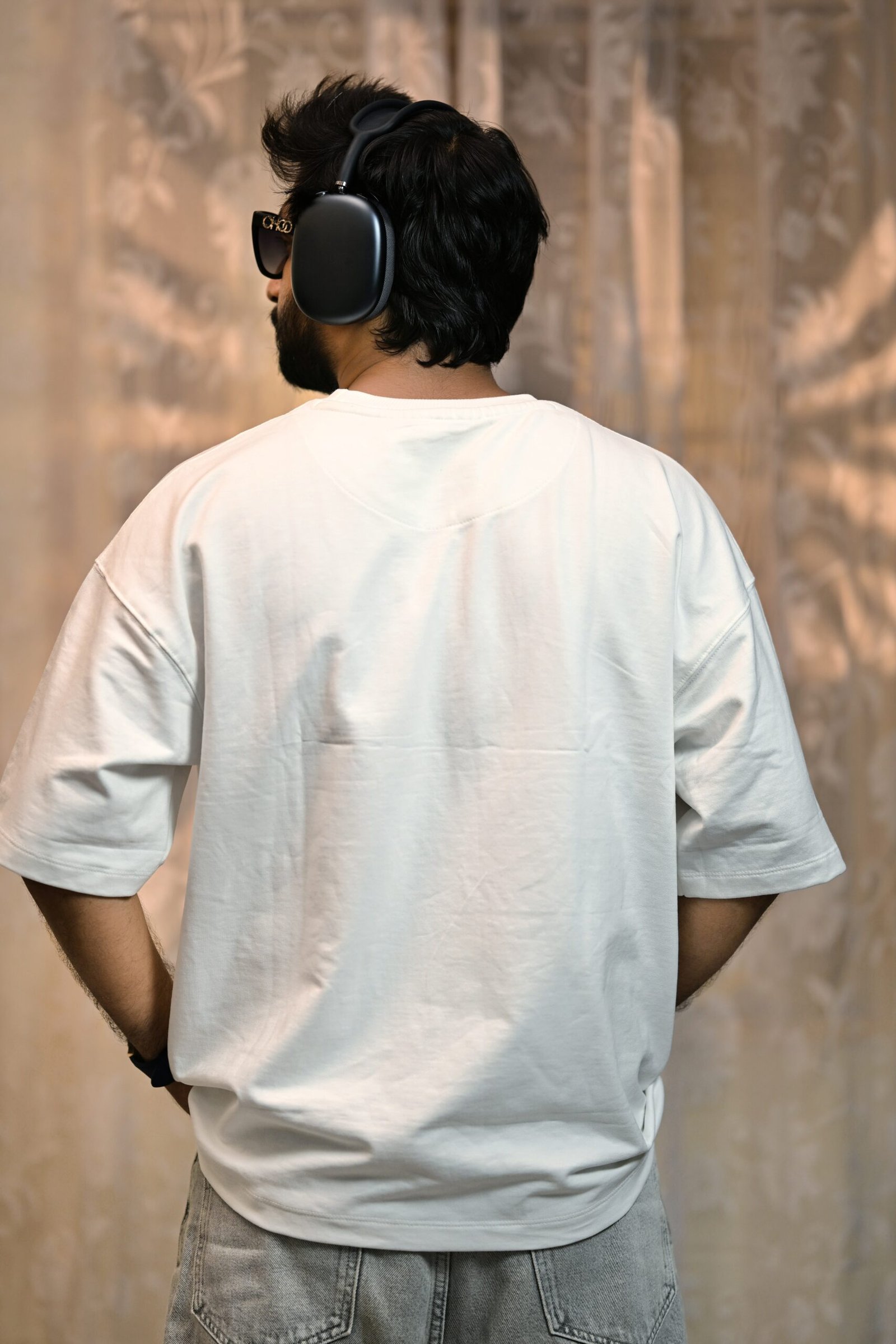 LOACH Oversized white t-shirt - Image 3
